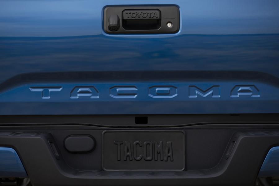  Toyota Tacoma Limited Double Cab 2015 года  (фото 43 из 57)